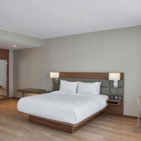 Ac Hotel By Marriott Saltillo Eksteriør billede
