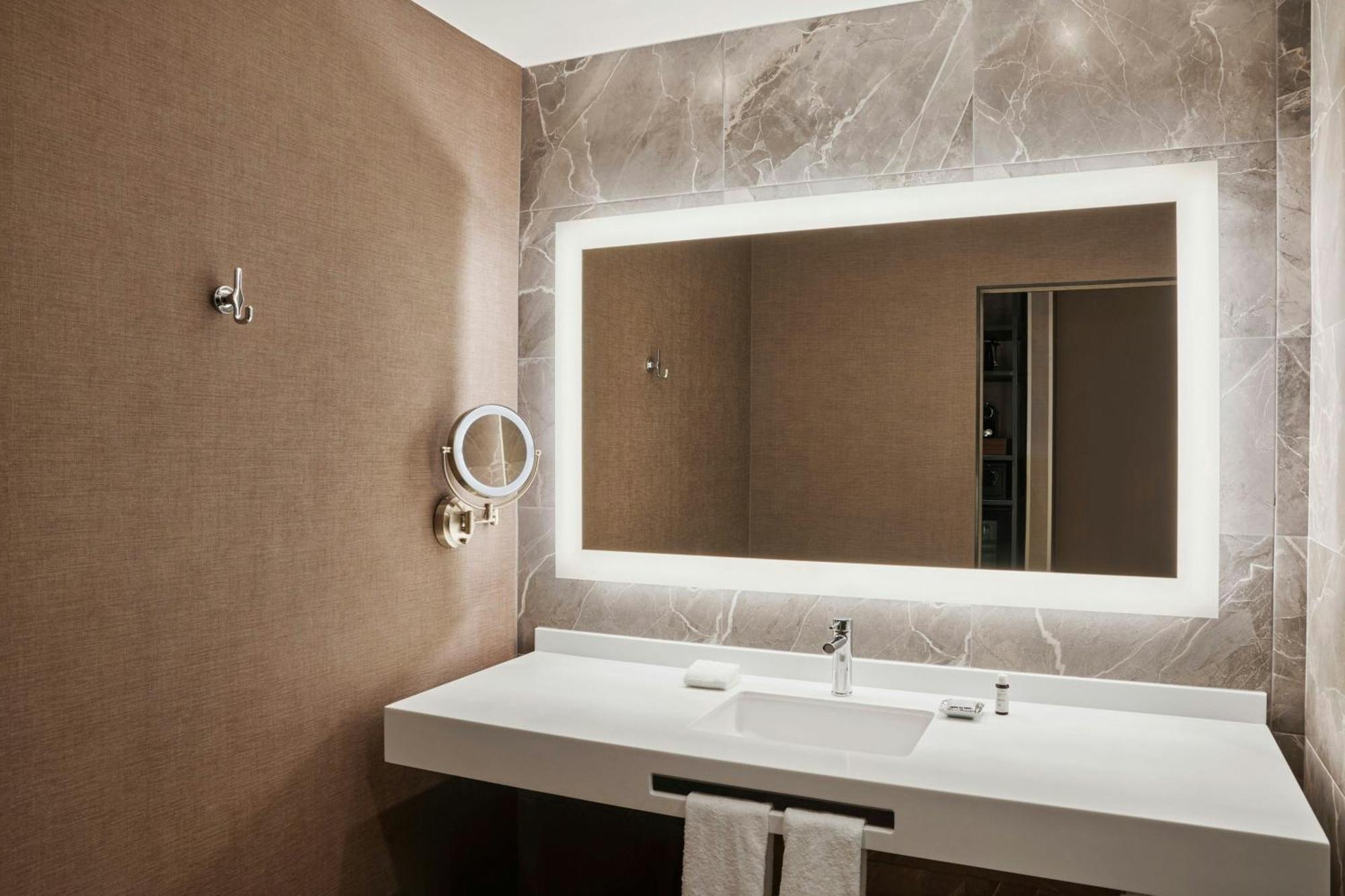 Ac Hotel By Marriott Saltillo Eksteriør billede